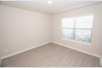 2472 Saddlecreek, Alvin, TX 77511 - Photo 12