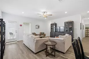 3031 Magnolia Pass Ln, League City, TX 77573 - Photo 4