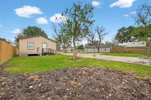 709 Center St, Richmond, TX 77469 - Photo 28