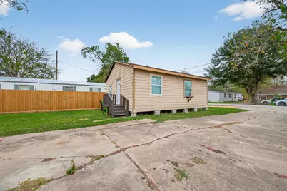 709 Center Street, Richmond, TX 77469 - Photo 30
