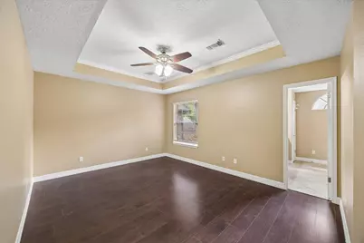 9 E Willowwood Court, The Woodlands, TX 77381 - Photo 12