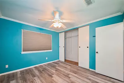 12346 Gainsborough Drive, Houston, TX 77031 - Photo 26