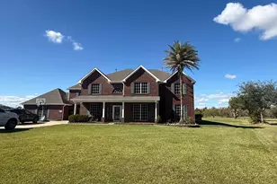 8703 Tumblewood Dr, Beach City, TX 77523 - Photo 2