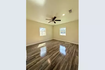 207 Tidwell Road, Houston, TX 77022 - Photo 18