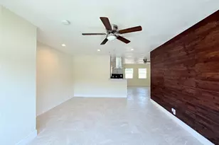 207 Tidwell Rd, Houston, TX 77022 - Photo 4