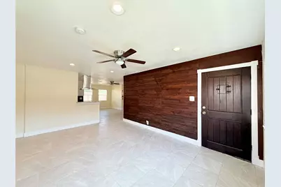 207 Tidwell Road, Houston, TX 77022 - Photo 2