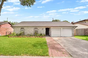 10014 Carlow Ln, La Porte, TX 77571 - Photo 1