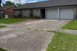 10014 Carlow Ln, La Porte, TX 77571 - Photo 2