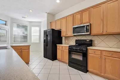12706 N Rock Creek Court N, Houston, TX 77346 - Photo 6