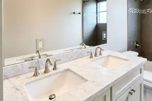 1624 Sealy, Galveston, TX 77550 - Photo 4