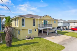 321 Ling St, Bayou Vista, TX 77563 - Photo 1