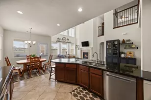 9402 Wheatfield Ln, Rosenberg, TX 77469 - Photo 10