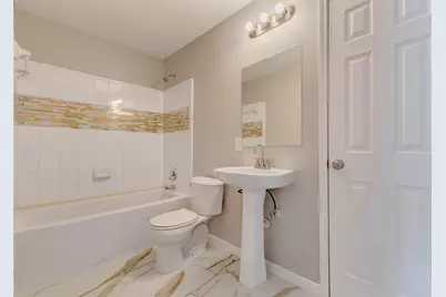 155 Perfidia Drive, Houston, TX 77015 - Photo 8