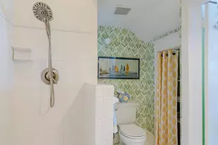 1723 Rosenberg St, Galveston, TX 77550 - Photo 10