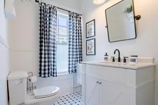 1723 Rosenberg St, Galveston, TX 77550 - Photo 24