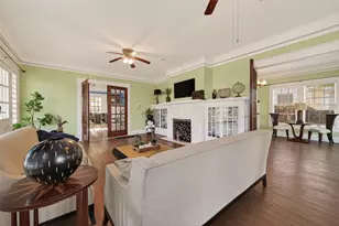 1723 Rosenberg St, Galveston, TX 77550 - Photo 12