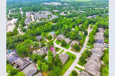 7 Stickley Court, The Woodlands, TX 77382 - Photo 2