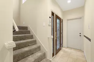 10125 Valley Forge Dr, Houston, TX 77042 - Photo 4