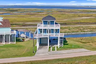 405 Pompano Dr, Freeport, TX 77541 - Photo 2