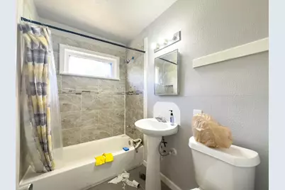 111 Holly Street, Lake Jackson, TX 77566 - Photo 26