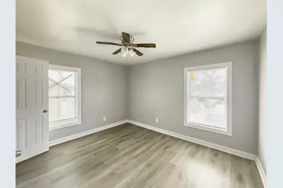 111 Holly Street, Lake Jackson, TX 77566 - Photo 12