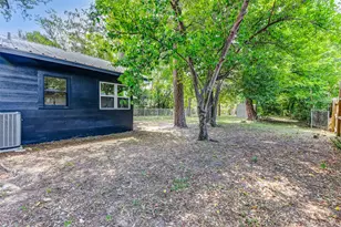 1409 20 1/2 St, Huntsville, TX 77340 - Photo 38