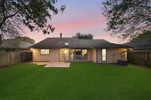 16918 Barkentine Ln, Friendswood, TX 77546 - Photo 4