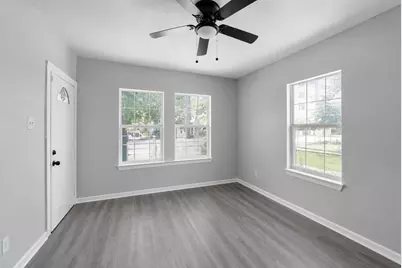 220 Engel Street, Houston, TX 77011 - Photo 8