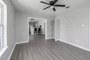 220 Engel St, Houston, TX 77011 - Photo 10
