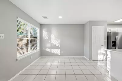 19 Timberstar St Street, The Woodlands, TX 77382 - Photo 14