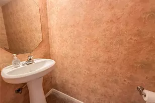 2605 Broussard Ct, Seabrook, TX 77586 - Photo 10