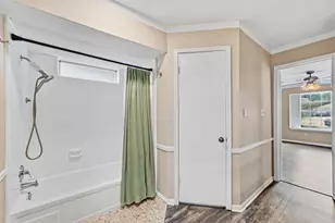 19514 Alinawood Dr, Humble, TX 77346 - Photo 14