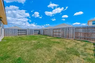 2206 Mirror Ridge Ct, Texas City, TX 77568 - Photo 28