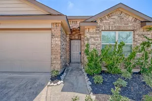 2206 Mirror Ridge Ct, Texas City, TX 77568 - Photo 2