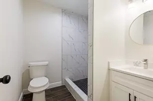 10323 Sagebluff Dr, Houston, TX 77089 - Photo 12
