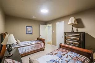 7602 Alperton Dr, Houston, TX 77088 - Photo 22