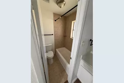 17234 Heritage Bay Drive, Webster, TX 77598 - Photo 10