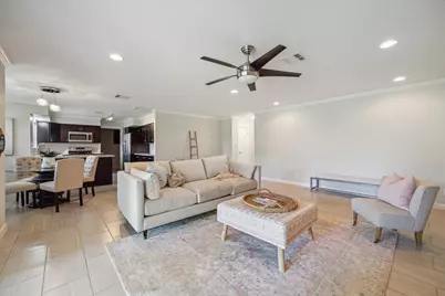 2910 Freshmeadows Drive, Houston, TX 77063 - Photo 6