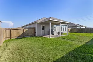 503 Turtle Dove Dr, Sealy, TX 77474 - Photo 36
