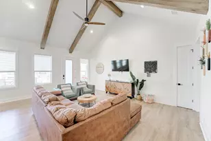 847 Beaumont Dr, Port Bolivar, TX 77650 - Photo 10