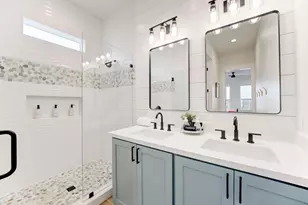 847 Beaumont Dr, Port Bolivar, TX 77650 - Photo 8