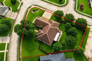 51 Red Maple Ct, Lake Jackson, TX 77566 - Photo 26