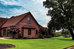 51 Red Maple Ct, Lake Jackson, TX 77566 - Photo 20