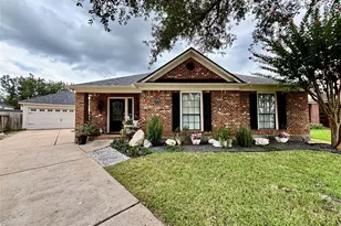 1711 Red Lake Ct, Richmond, TX 77406 - Photo 2