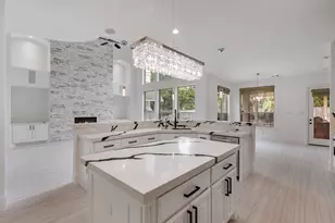 18 Player Vista Pl, The Woodlands, TX 77382 - Photo 12