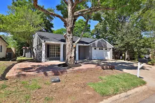 503 Allison St, Conroe, TX 77303 - Photo 2