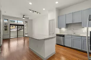 1616 W Dallas St, Houston, TX 77019 - Photo 1
