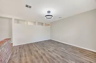 9611 Highmeadow Dr, Houston, TX 77063 - Photo 12