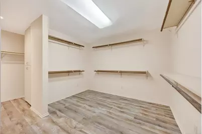 9611 Highmeadow Drive, Houston, TX 77063 - Photo 30