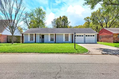 9611 Highmeadow Drive, Houston, TX 77063 - Photo 2